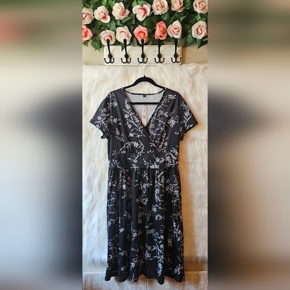 OUGES Dresses & Skirts - Ouges Classic Crossfront Floral Black Dress